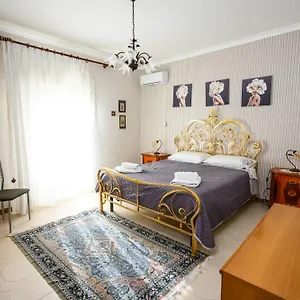 Chiaro Di Luna Apartment